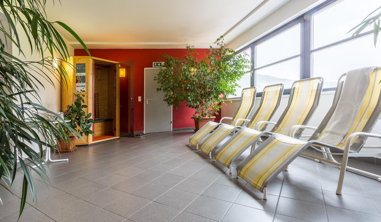 Sportsarea Grimming Bed & Breakfast Niederoblarn ภายนอก รูปภาพ