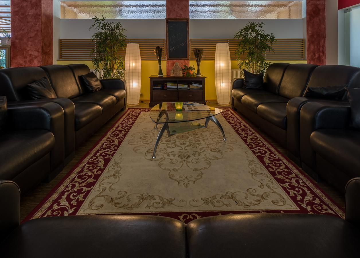 Sportsarea Grimming Bed & Breakfast Niederoblarn ภายนอก รูปภาพ
