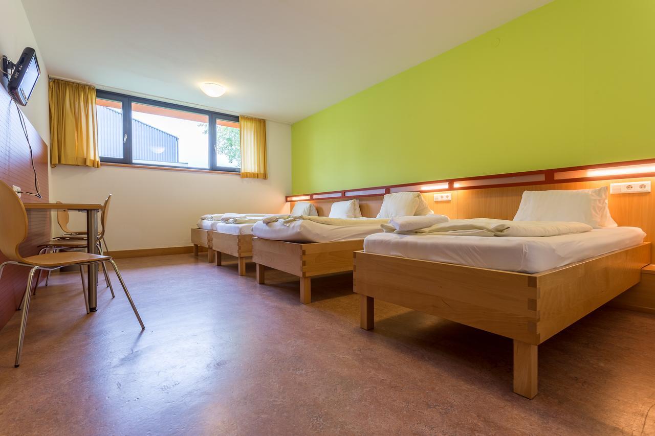 Sportsarea Grimming Bed & Breakfast Niederoblarn ภายนอก รูปภาพ